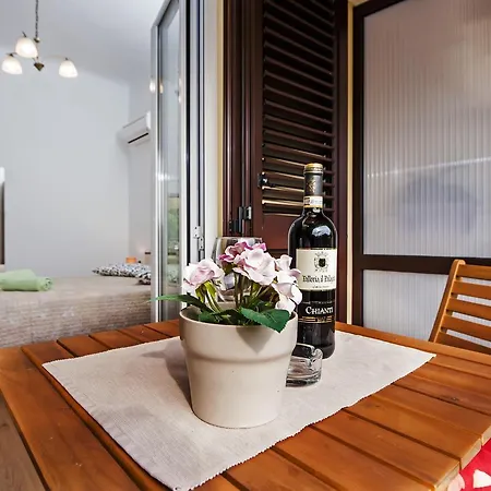 Πανσιόν & Chiara 3*