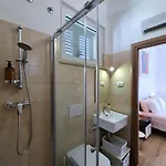 Affittacamere Apartments&rooms Chiara 3*