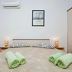 Affittacamere Apartments&rooms Chiara 3*