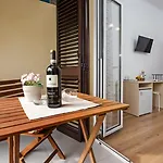 Apartments&rooms Chiara Affittacamere