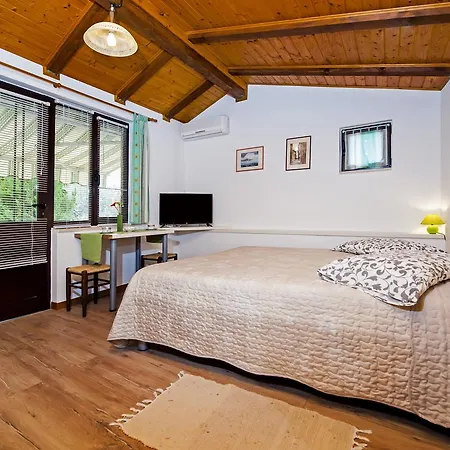 & Chiara Guest house 3*