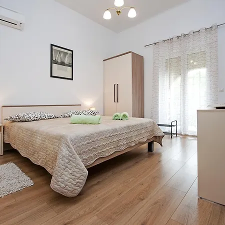 & Chiara Guest house 3*